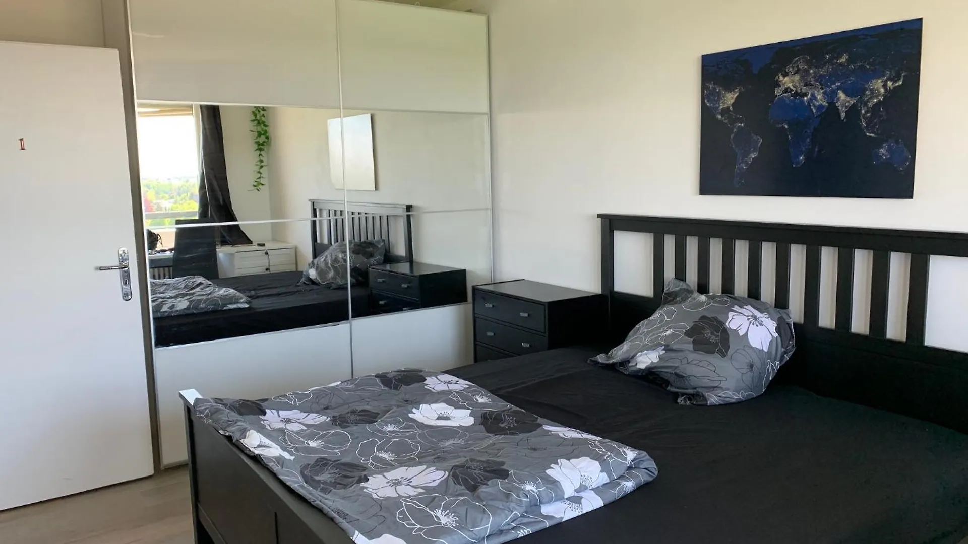 3 South Wg Apartment Munich